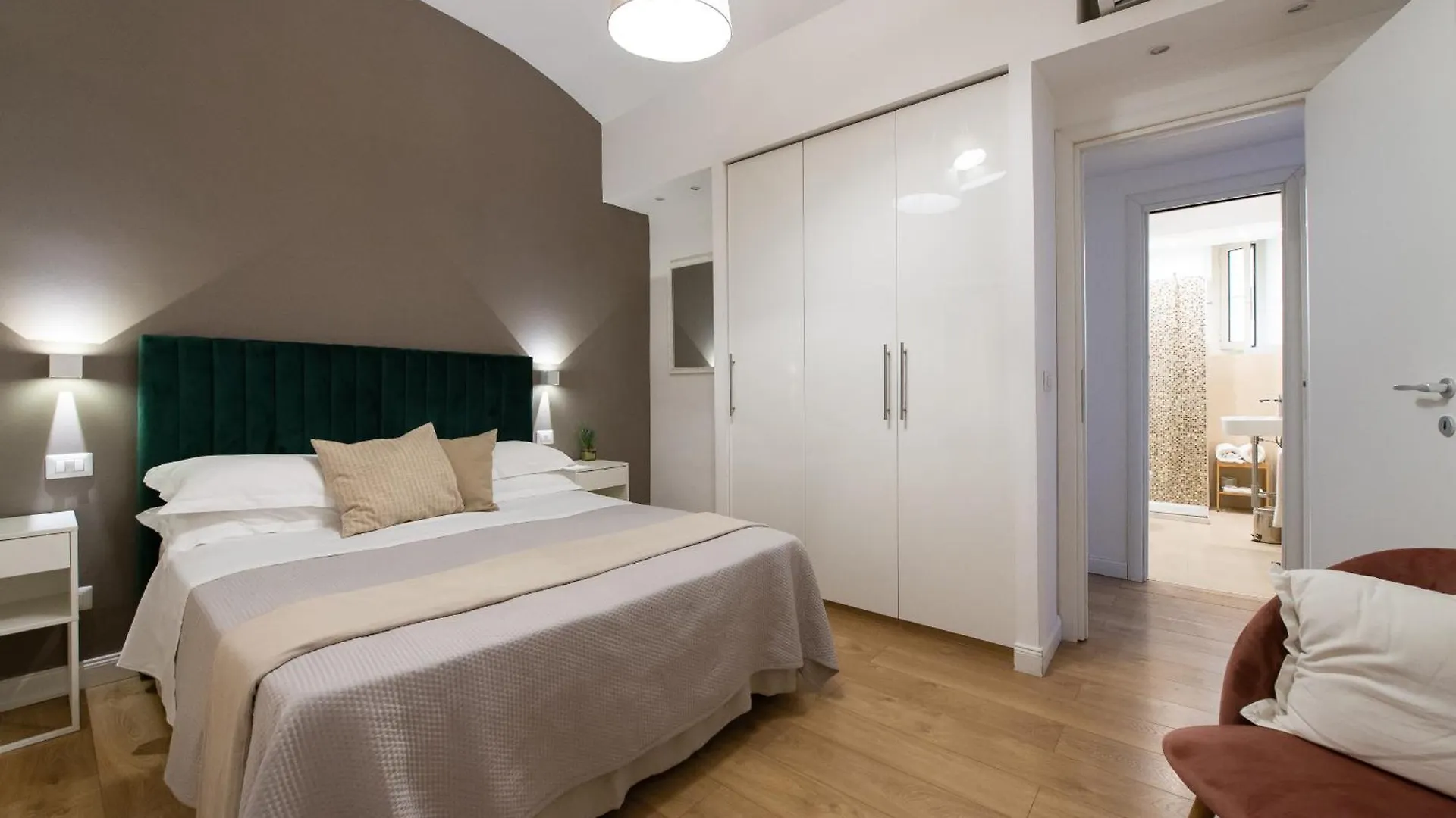 Maison Aurora Rome 0*,  Italy